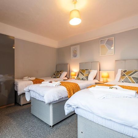 Best Price! Perfect Gunwharf Accommodation - 5 Single Beds Or Kingsize Free Parking 포츠머스 외부 사진