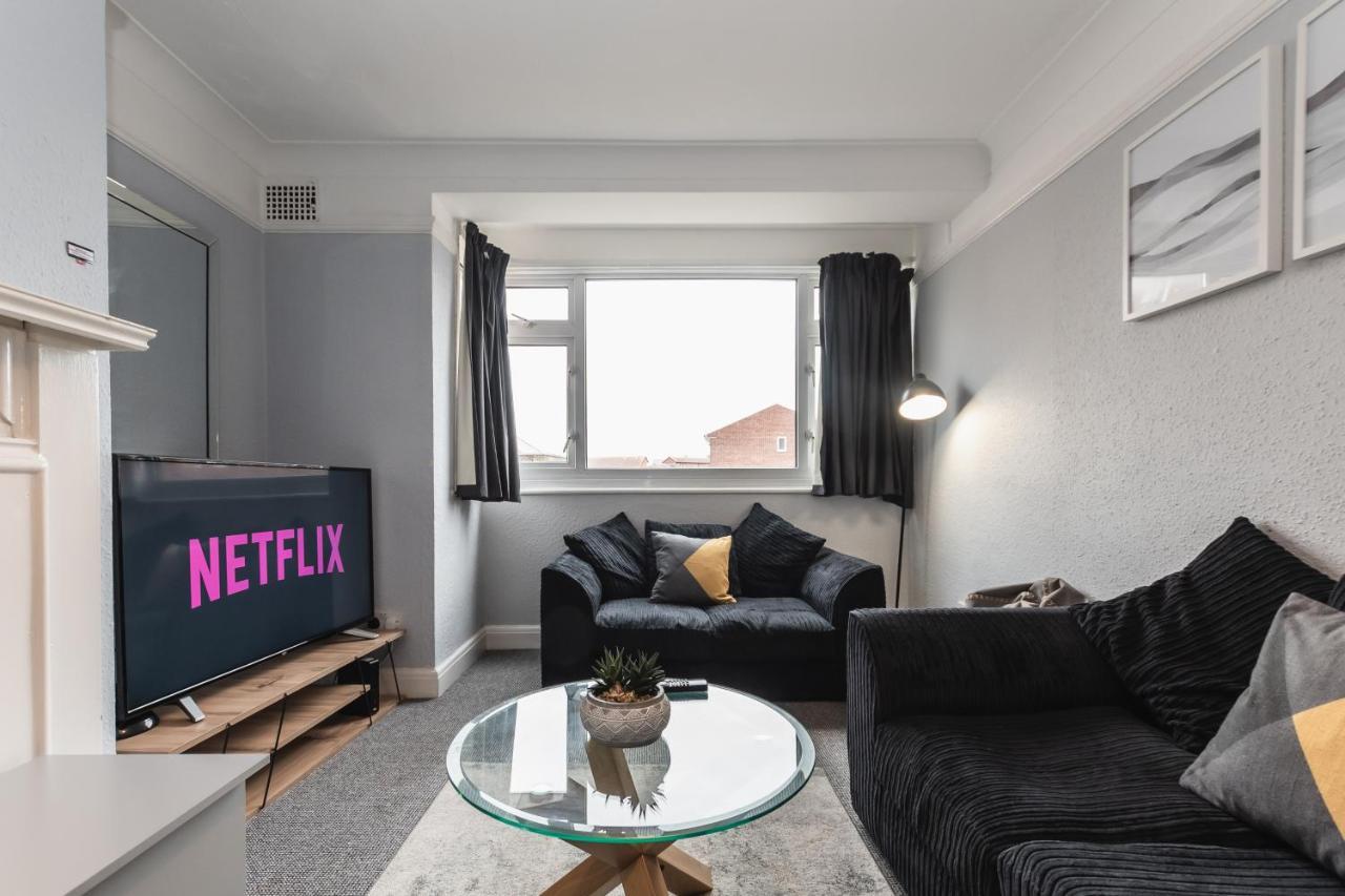 Best Price! Perfect Gunwharf Accommodation - 5 Single Beds Or Kingsize Free Parking 포츠머스 외부 사진